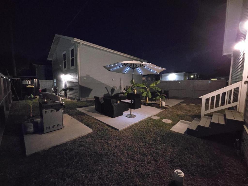 Luxury Designer Villa By The Beach Bright Beautiful Brand New Galveston Exteriér fotografie